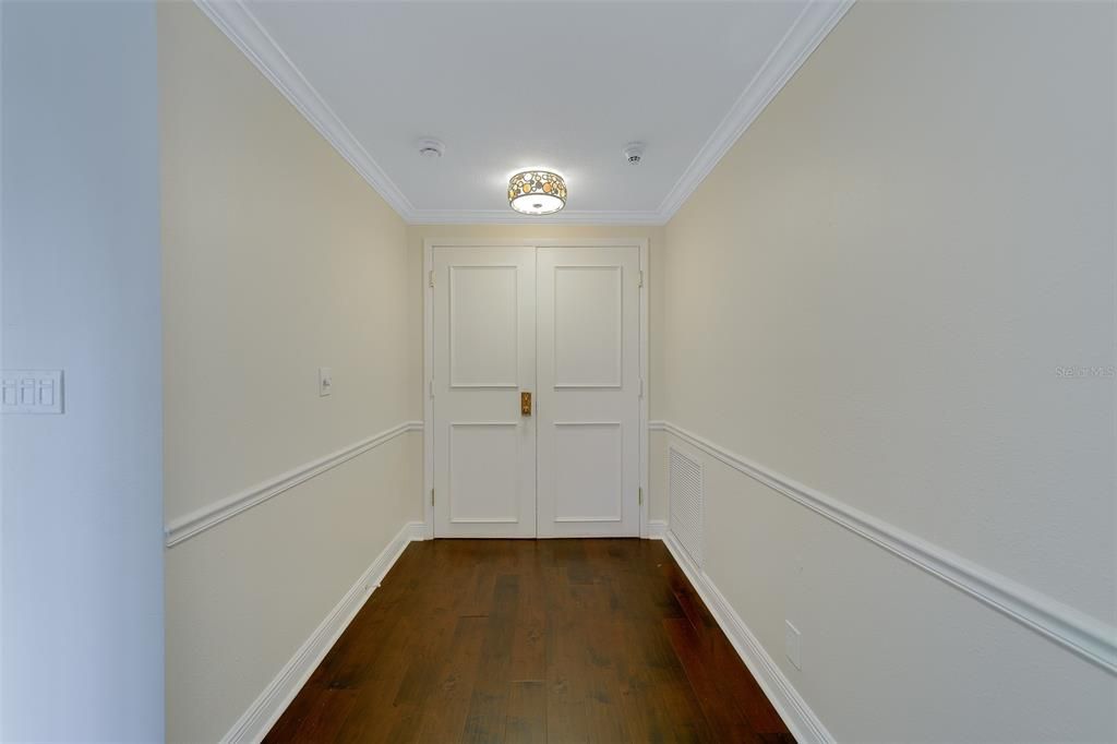 For Sale: $774,900 (2 beds, 2 baths, 1844 Square Feet)