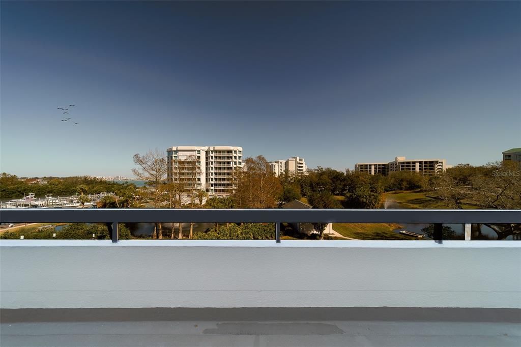 For Sale: $774,900 (2 beds, 2 baths, 1844 Square Feet)