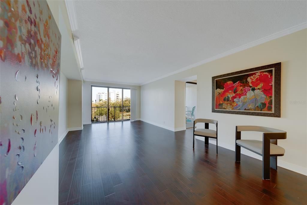 For Sale: $774,900 (2 beds, 2 baths, 1844 Square Feet)