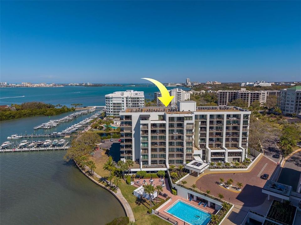 For Sale: $774,900 (2 beds, 2 baths, 1844 Square Feet)