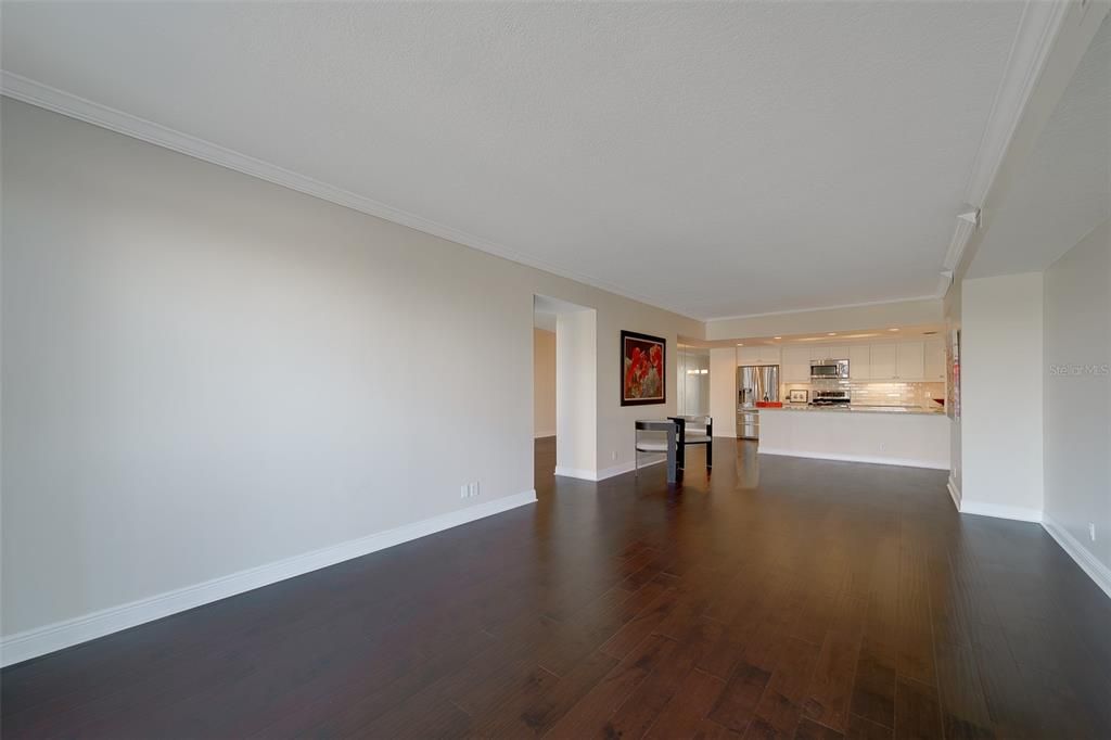 For Sale: $774,900 (2 beds, 2 baths, 1844 Square Feet)