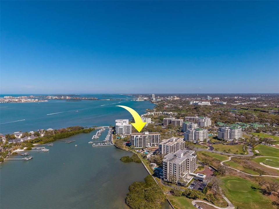 For Sale: $774,900 (2 beds, 2 baths, 1844 Square Feet)