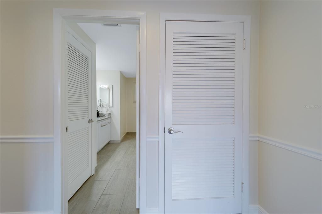 For Sale: $774,900 (2 beds, 2 baths, 1844 Square Feet)