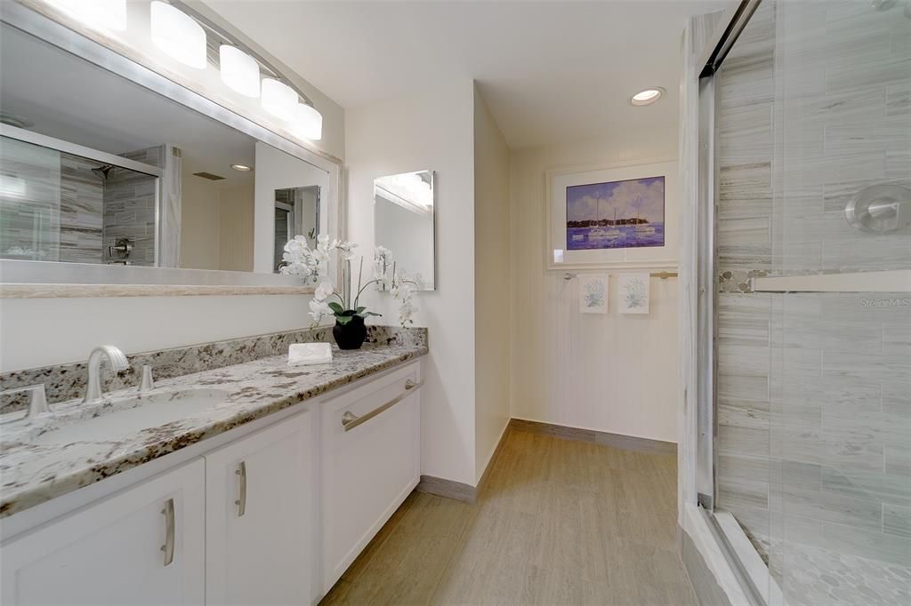 For Sale: $774,900 (2 beds, 2 baths, 1844 Square Feet)