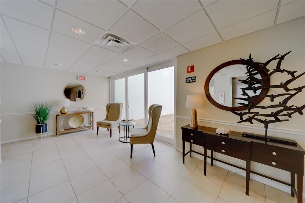 For Sale: $774,900 (2 beds, 2 baths, 1844 Square Feet)