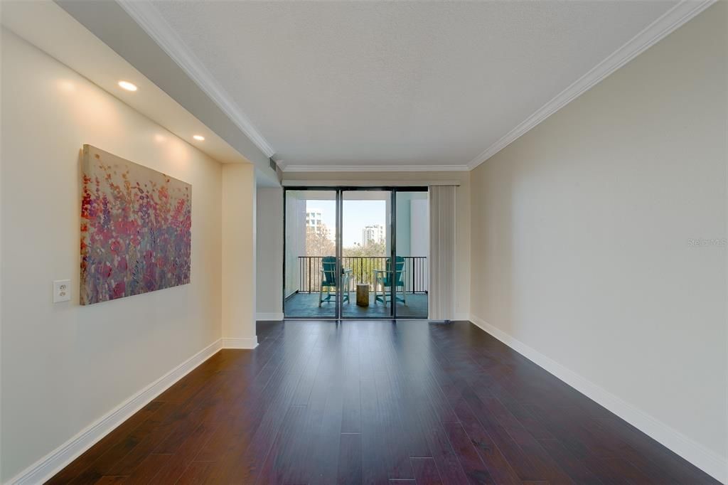 For Sale: $774,900 (2 beds, 2 baths, 1844 Square Feet)