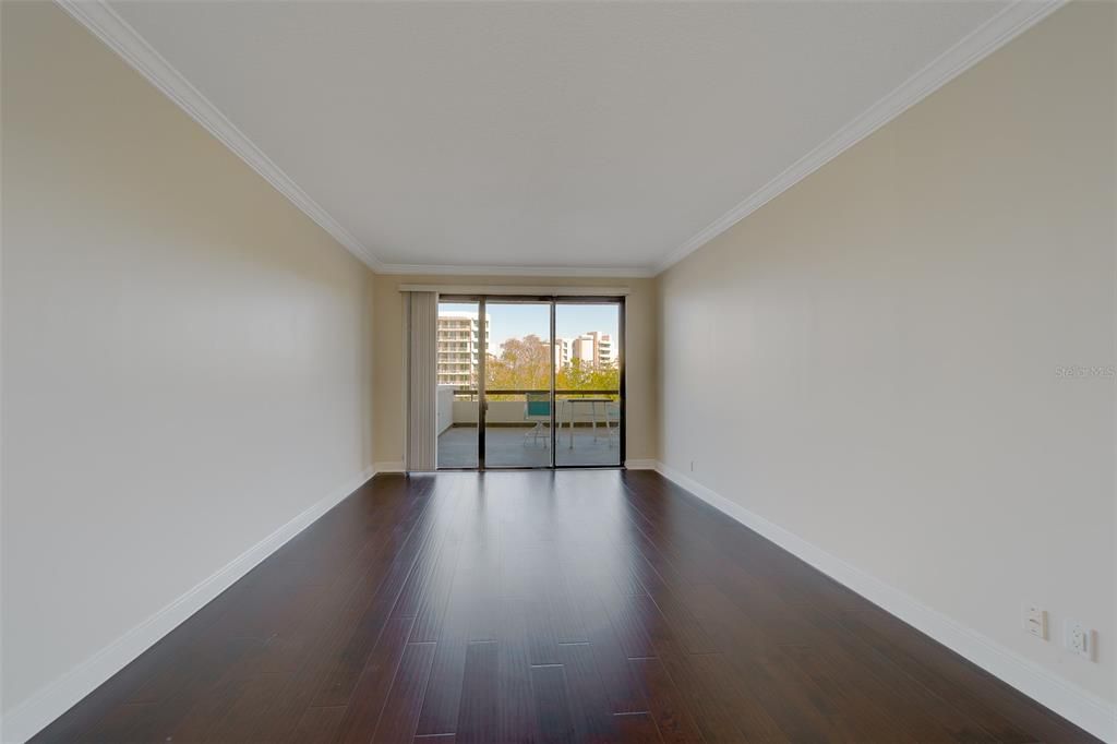 For Sale: $774,900 (2 beds, 2 baths, 1844 Square Feet)