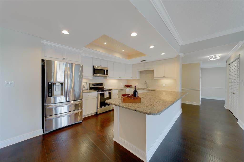 For Sale: $774,900 (2 beds, 2 baths, 1844 Square Feet)