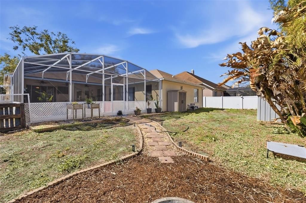 En Venta: $639,900 (4 camas, 3 baños, 2252 Pies cuadrados)