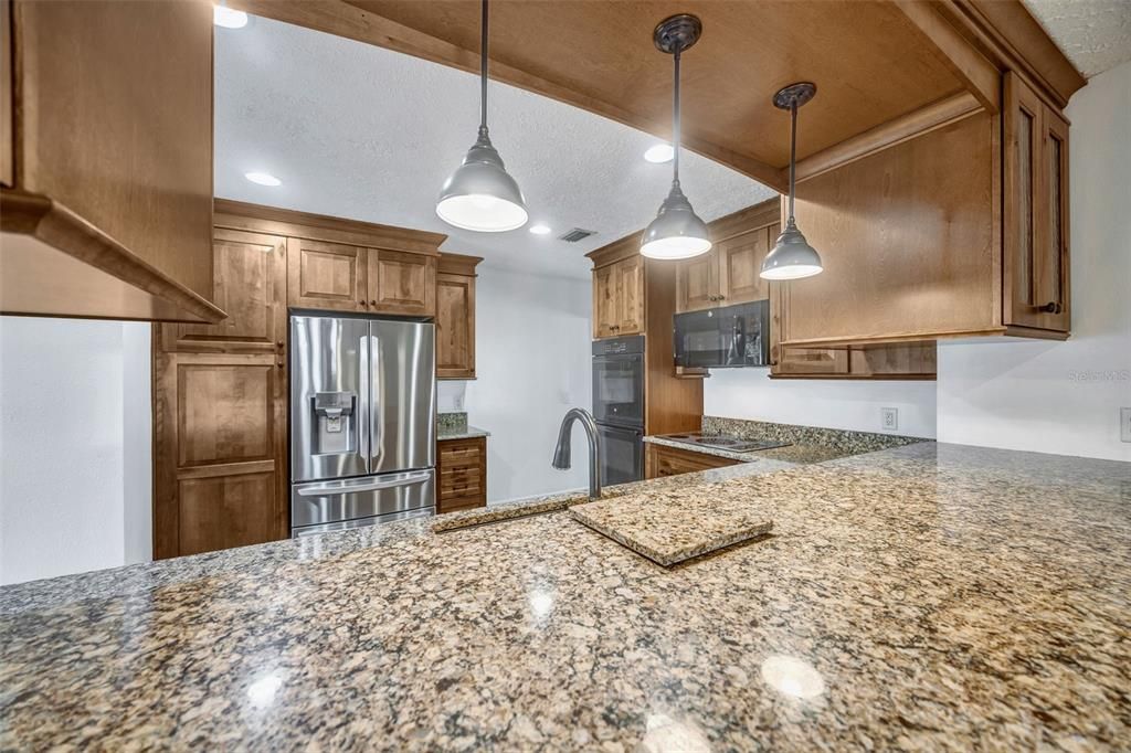 Activo con contrato: $665,000 (3 camas, 3 baños, 2017 Pies cuadrados)