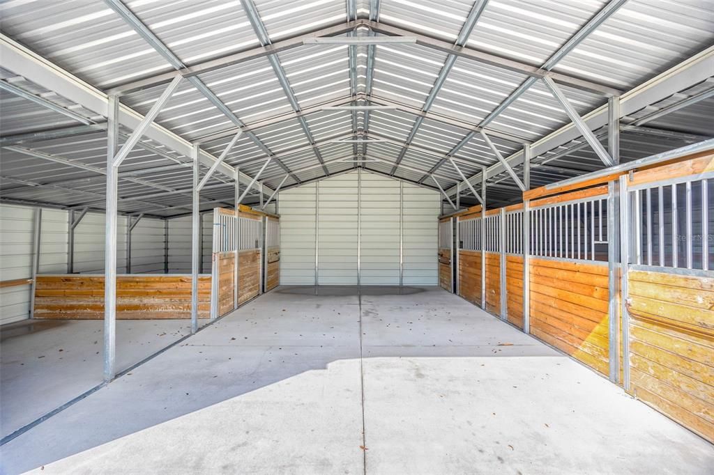 Activo con contrato: $665,000 (3 camas, 3 baños, 2017 Pies cuadrados)