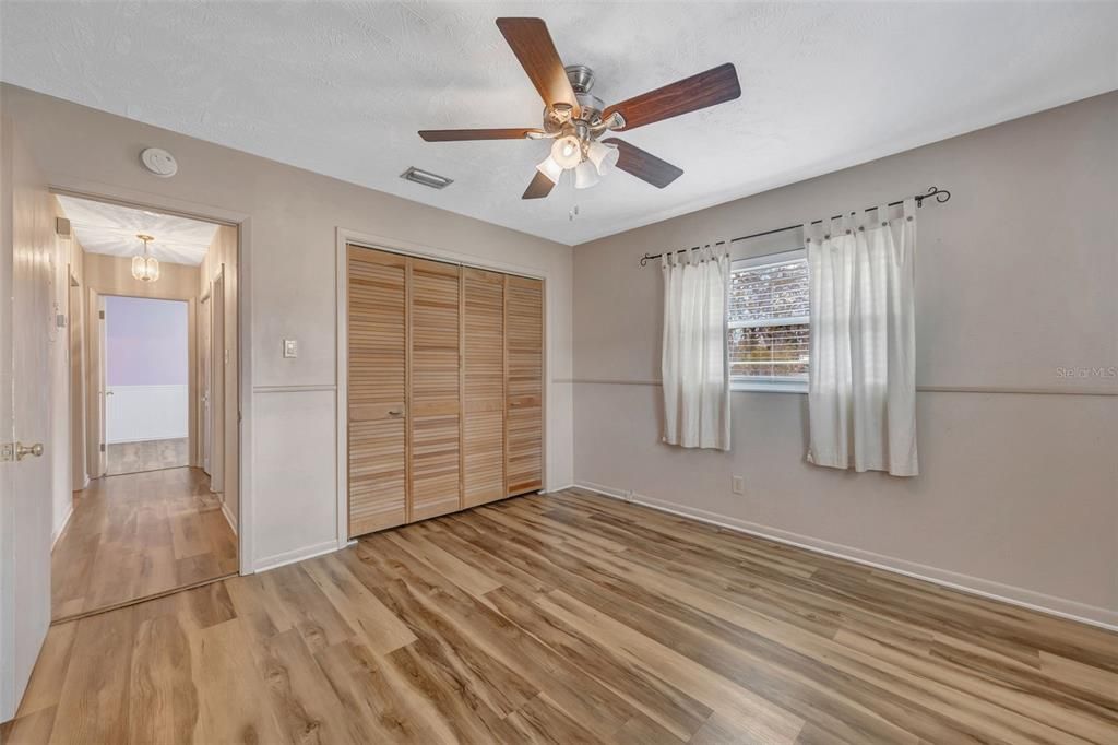 Activo con contrato: $665,000 (3 camas, 3 baños, 2017 Pies cuadrados)