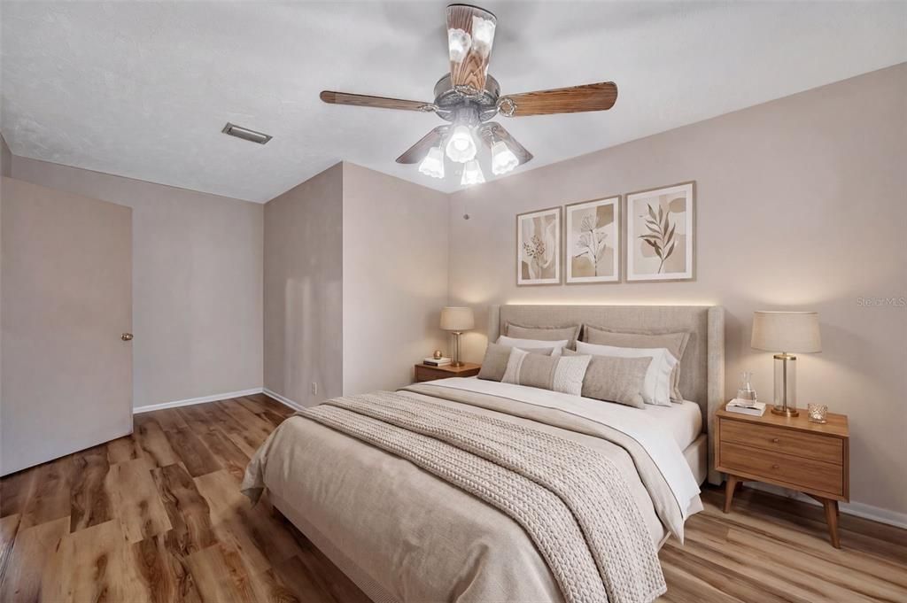 Activo con contrato: $665,000 (3 camas, 3 baños, 2017 Pies cuadrados)