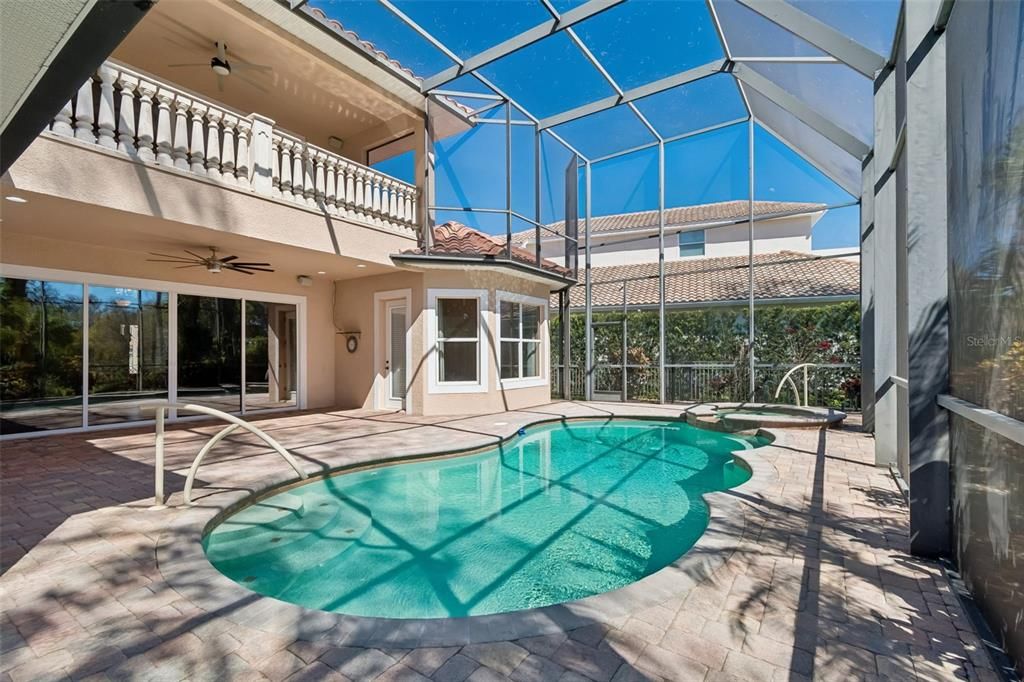 Active With Contract: $1,200,000 (5 beds, 3 baths, 3733 Square Feet)