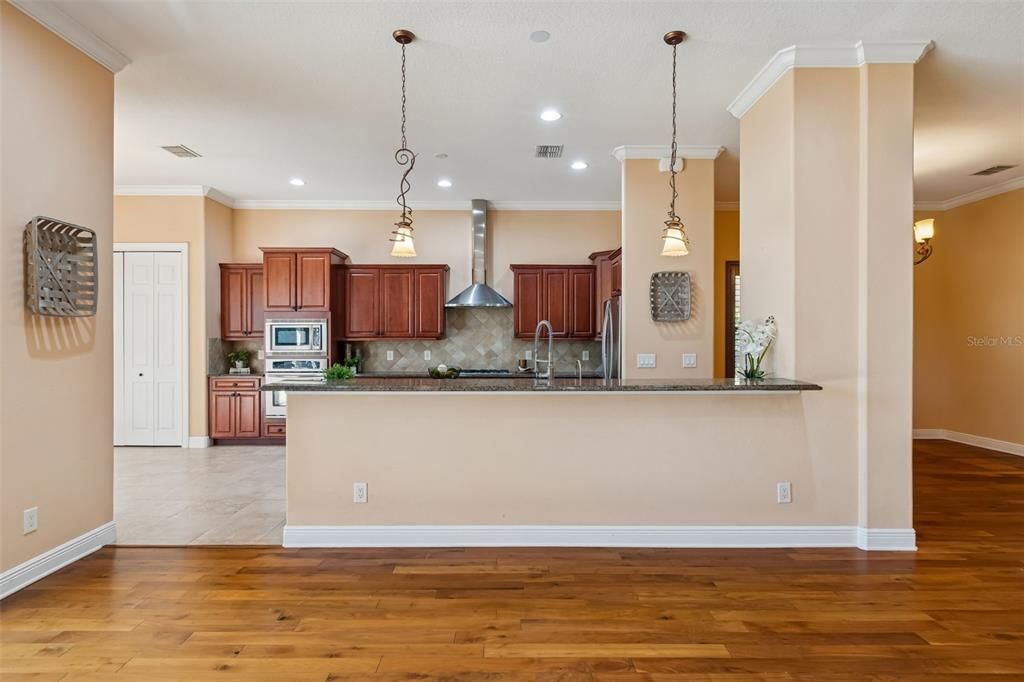 Active With Contract: $1,200,000 (5 beds, 3 baths, 3733 Square Feet)