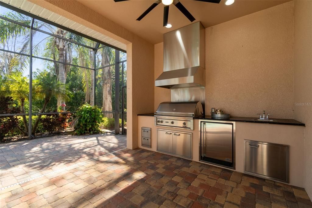 Active With Contract: $1,200,000 (5 beds, 3 baths, 3733 Square Feet)
