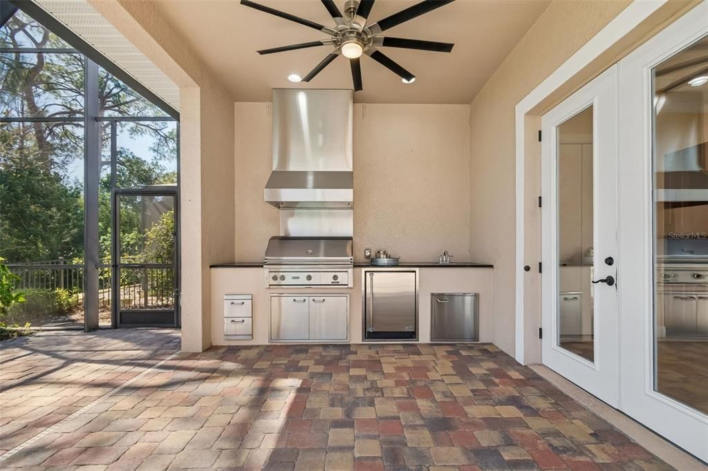 Active With Contract: $1,200,000 (5 beds, 3 baths, 3733 Square Feet)