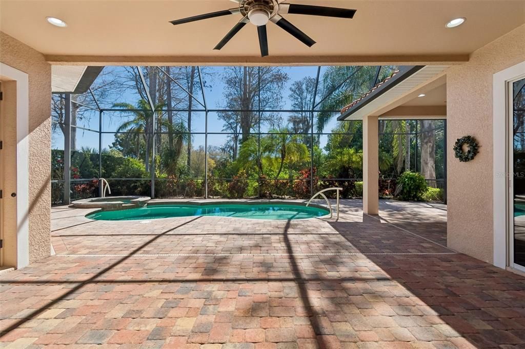 Active With Contract: $1,200,000 (5 beds, 3 baths, 3733 Square Feet)