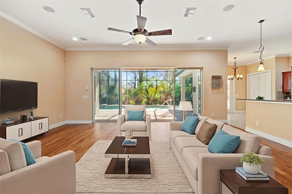 Active With Contract: $1,200,000 (5 beds, 3 baths, 3733 Square Feet)