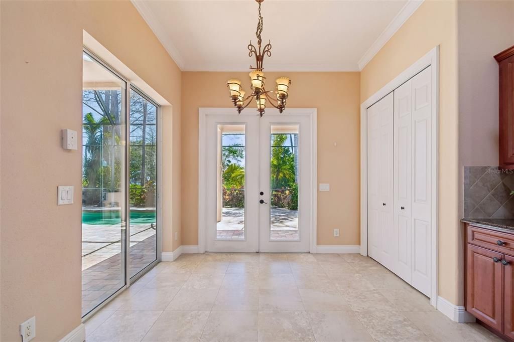 Active With Contract: $1,200,000 (5 beds, 3 baths, 3733 Square Feet)