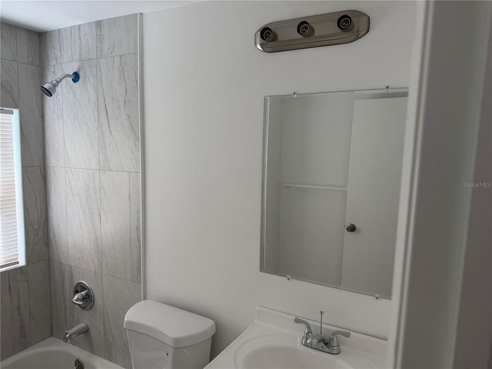 For Rent: $1,099 (2 beds, 1 baths, 783 Square Feet)