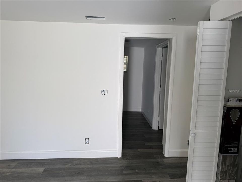 For Rent: $1,099 (2 beds, 1 baths, 783 Square Feet)