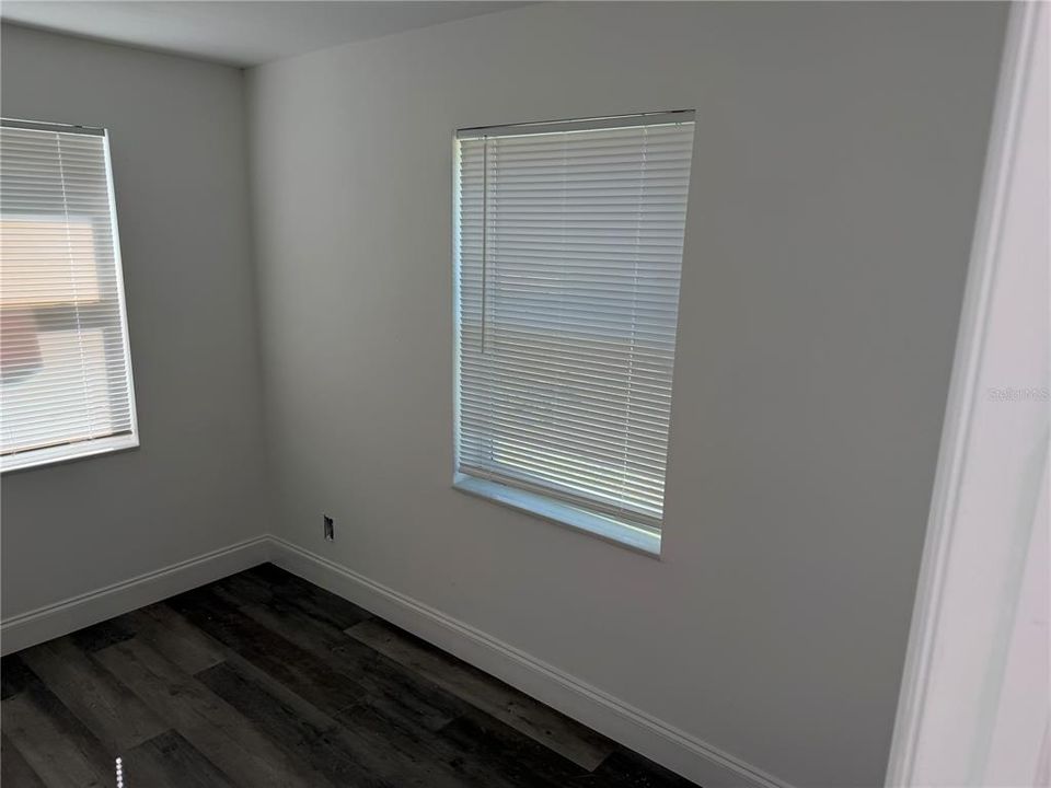For Rent: $1,099 (2 beds, 1 baths, 783 Square Feet)