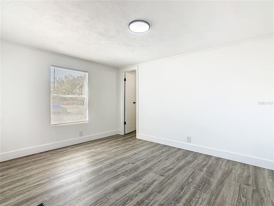 En Venta: $329,990 (4 camas, 2 baños, 1836 Pies cuadrados)