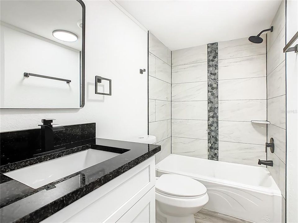 En Venta: $329,990 (4 camas, 2 baños, 1836 Pies cuadrados)