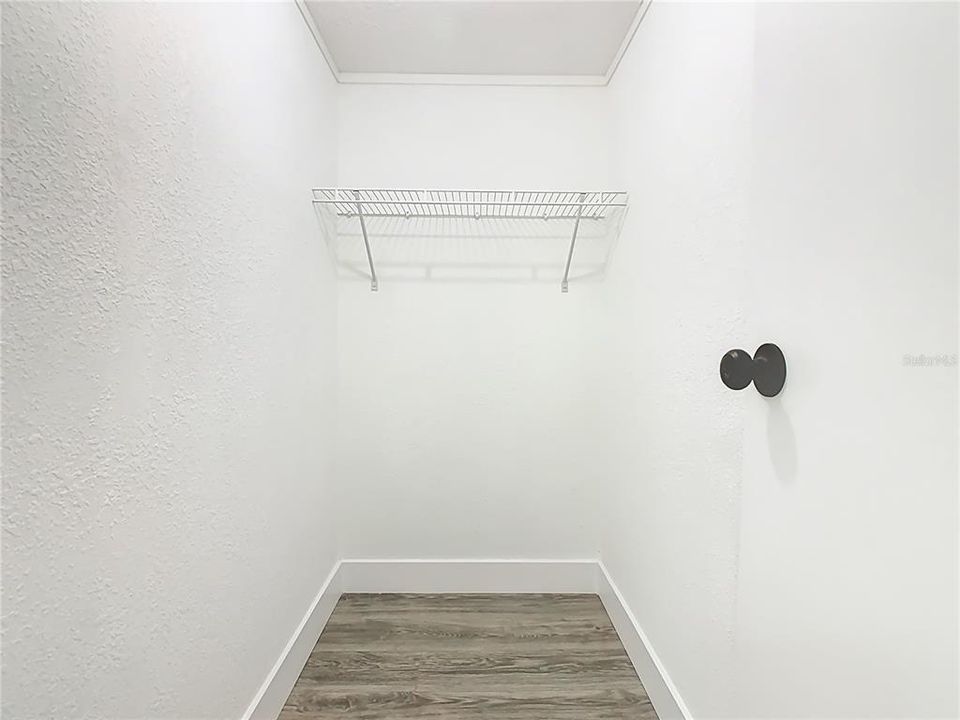 En Venta: $329,990 (4 camas, 2 baños, 1836 Pies cuadrados)