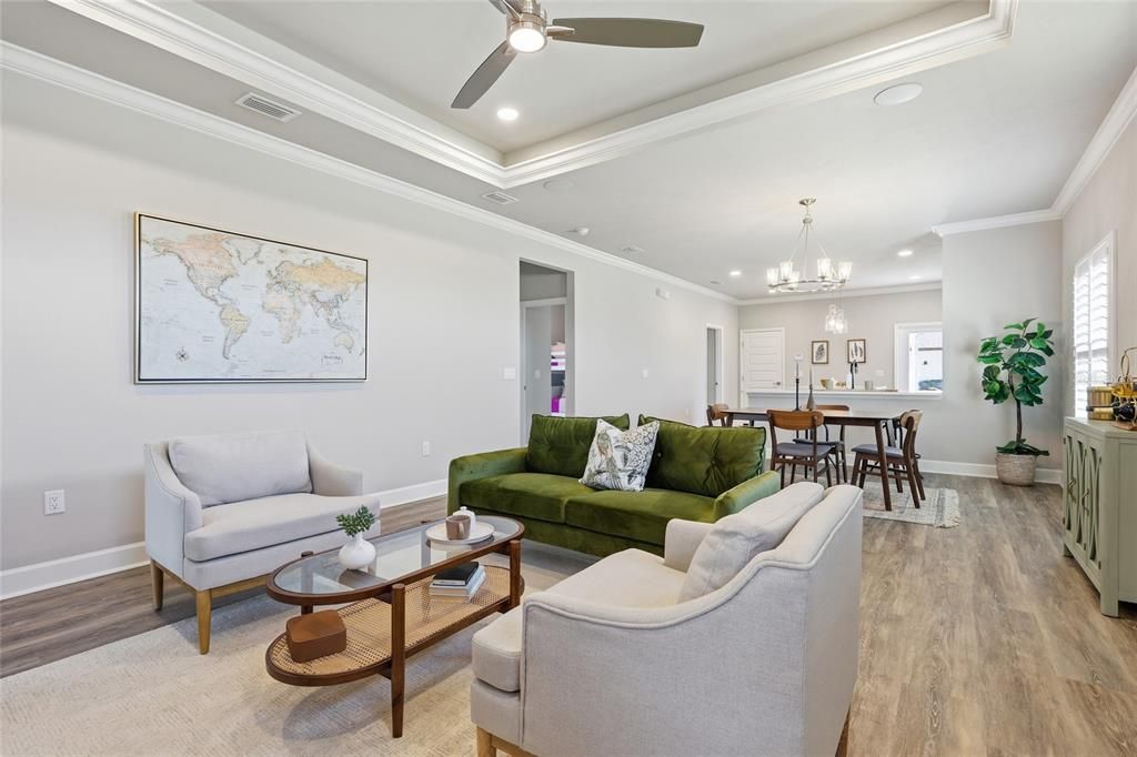 En Venta: $359,000 (3 camas, 2 baños, 1504 Pies cuadrados)