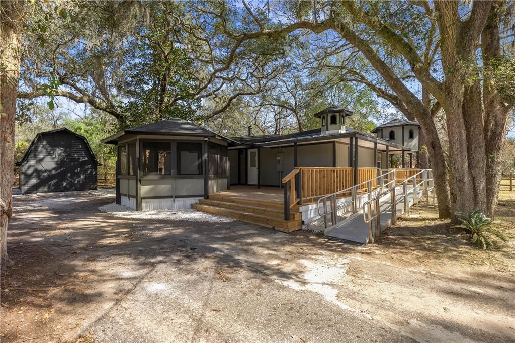 Active With Contract: $220,000 (3 beds, 2 baths, 1248 Square Feet)