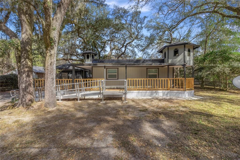 Active With Contract: $220,000 (3 beds, 2 baths, 1248 Square Feet)