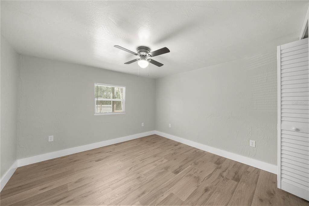 Active With Contract: $220,000 (3 beds, 2 baths, 1248 Square Feet)
