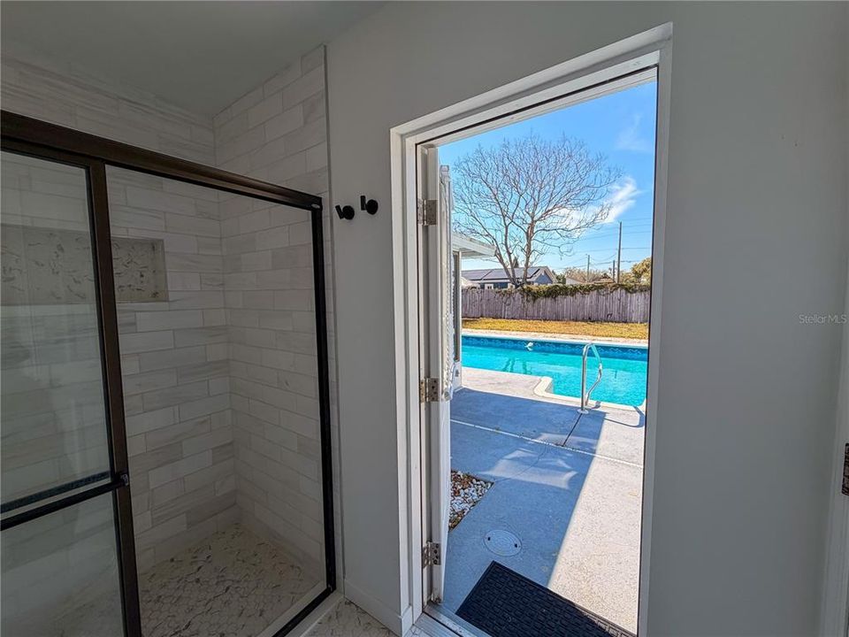 Active With Contract: $305,000 (3 beds, 2 baths, 1040 Square Feet)