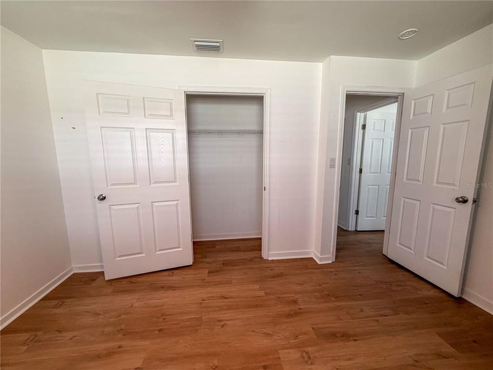 Active With Contract: $305,000 (3 beds, 2 baths, 1040 Square Feet)