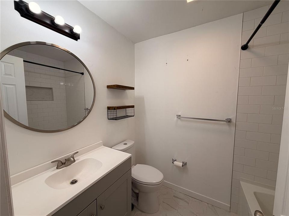 Active With Contract: $305,000 (3 beds, 2 baths, 1040 Square Feet)