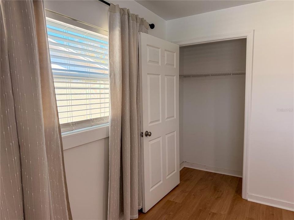 Active With Contract: $305,000 (3 beds, 2 baths, 1040 Square Feet)