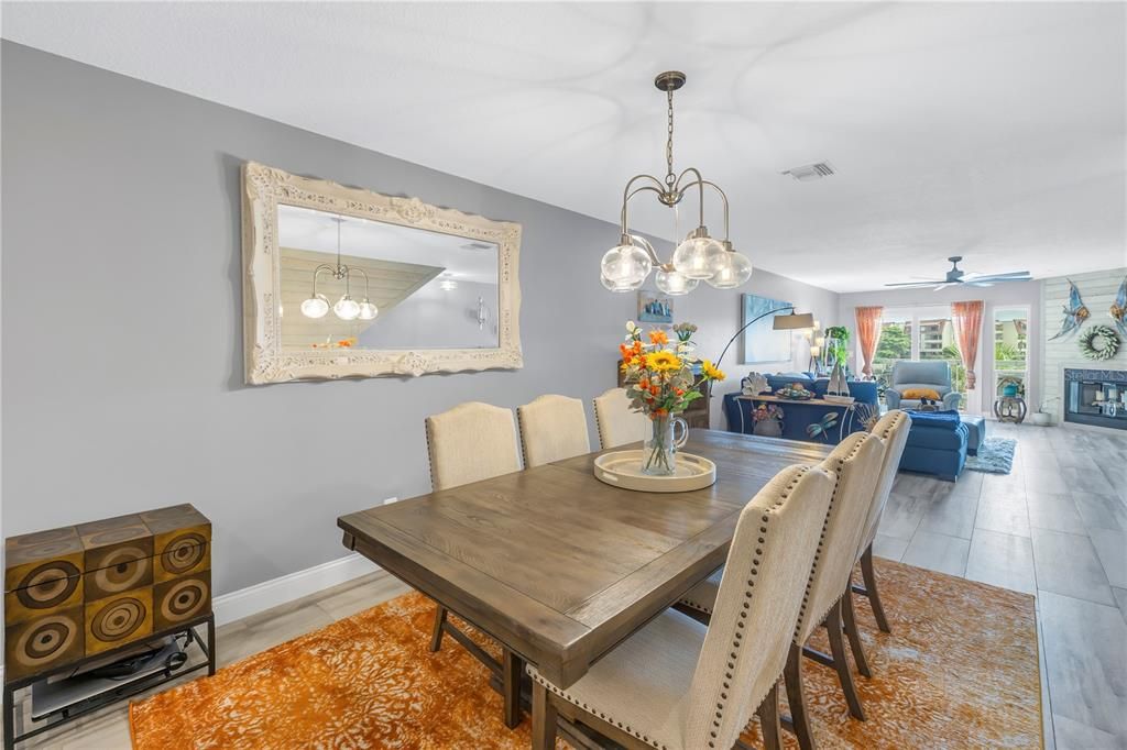 For Sale: $939,000 (3 beds, 3 baths, 2127 Square Feet)