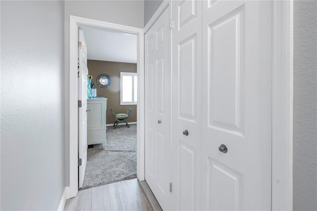 For Sale: $939,000 (3 beds, 3 baths, 2127 Square Feet)
