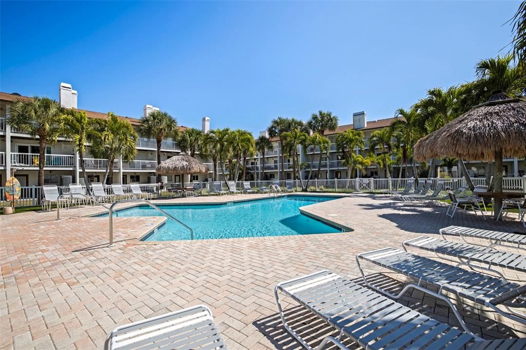 For Sale: $939,000 (3 beds, 3 baths, 2127 Square Feet)