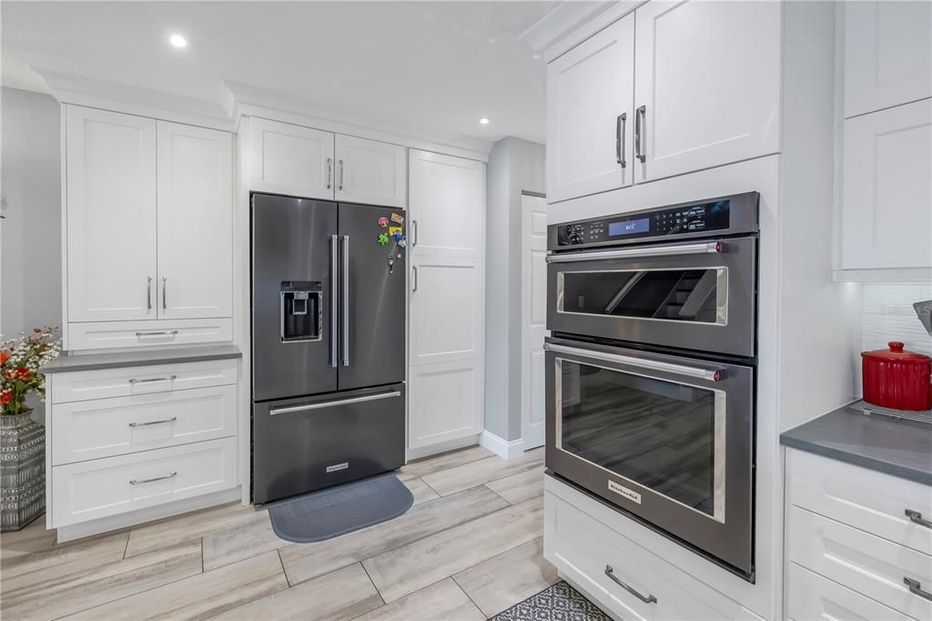 For Sale: $939,000 (3 beds, 3 baths, 2127 Square Feet)