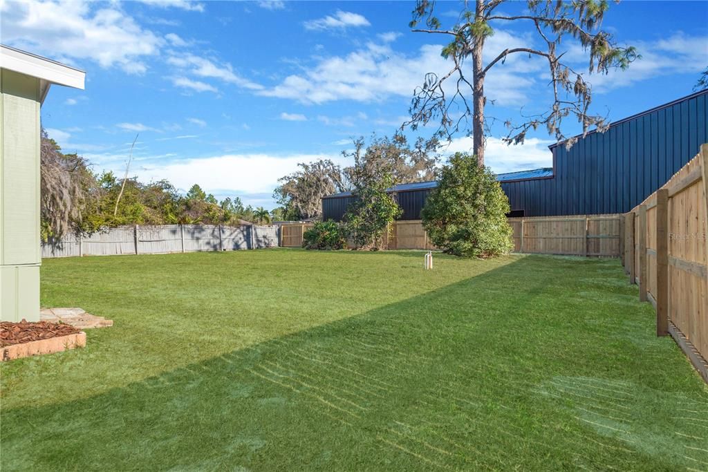 Active With Contract: $219,900 (2 beds, 1 baths, 914 Square Feet)