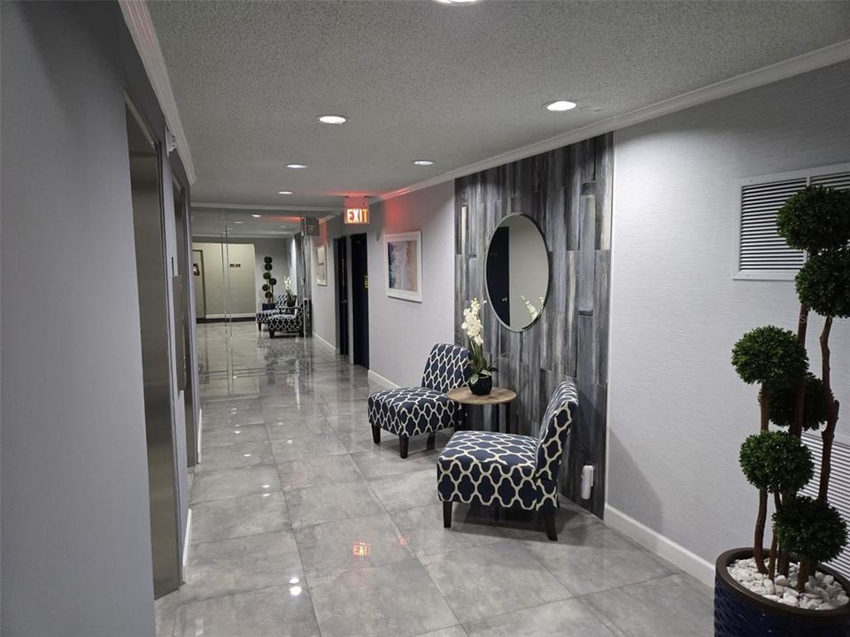 For Sale: $305,000 (2 beds, 2 baths, 1150 Square Feet)