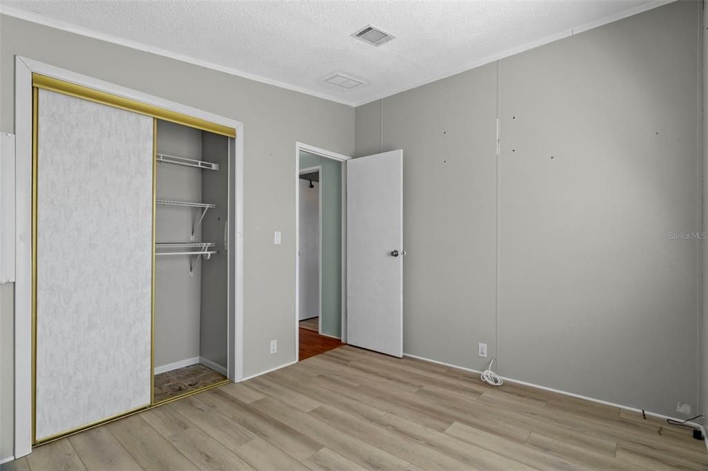 На продажу: $149,900 (2 спален, 2 ванн, 874 Квадратных фут)