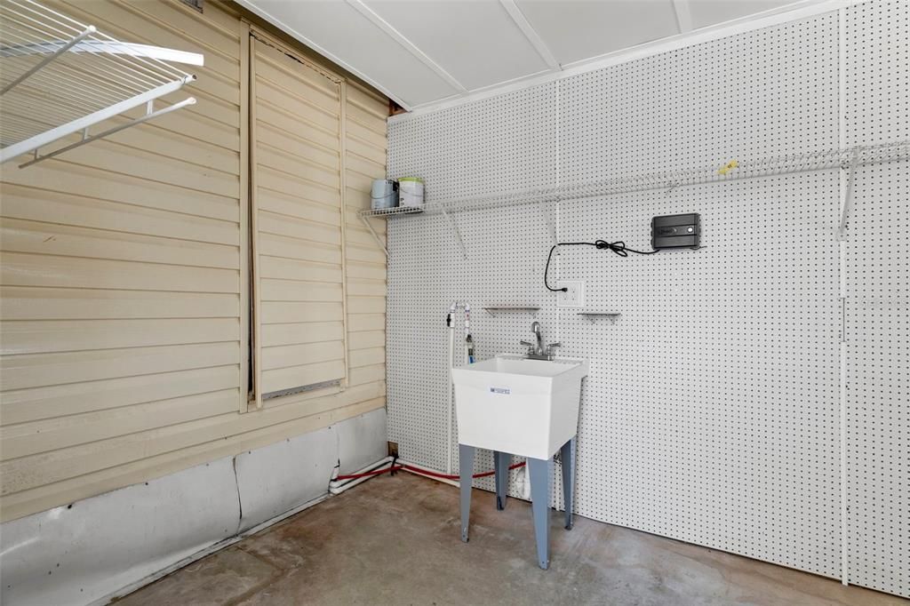 На продажу: $149,900 (2 спален, 2 ванн, 874 Квадратных фут)