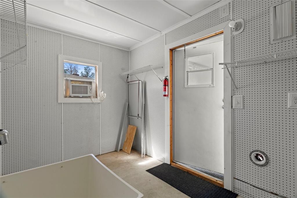 На продажу: $149,900 (2 спален, 2 ванн, 874 Квадратных фут)