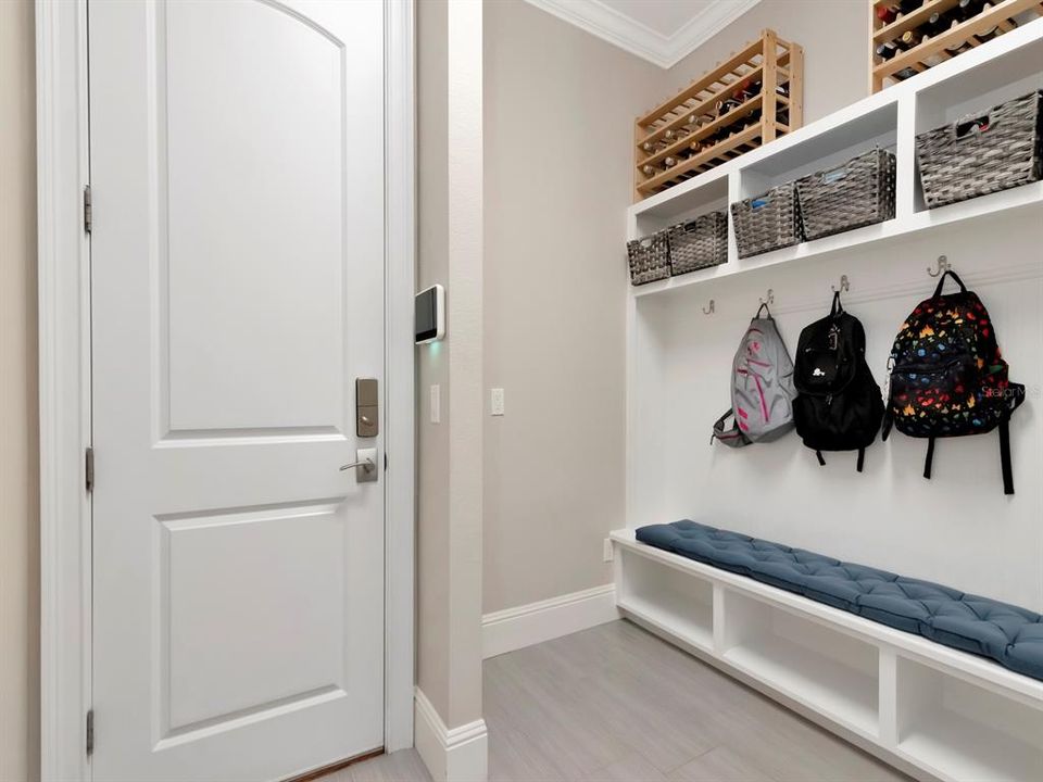 Activo con contrato: $2,595,000 (5 camas, 4 baños, 4308 Pies cuadrados)