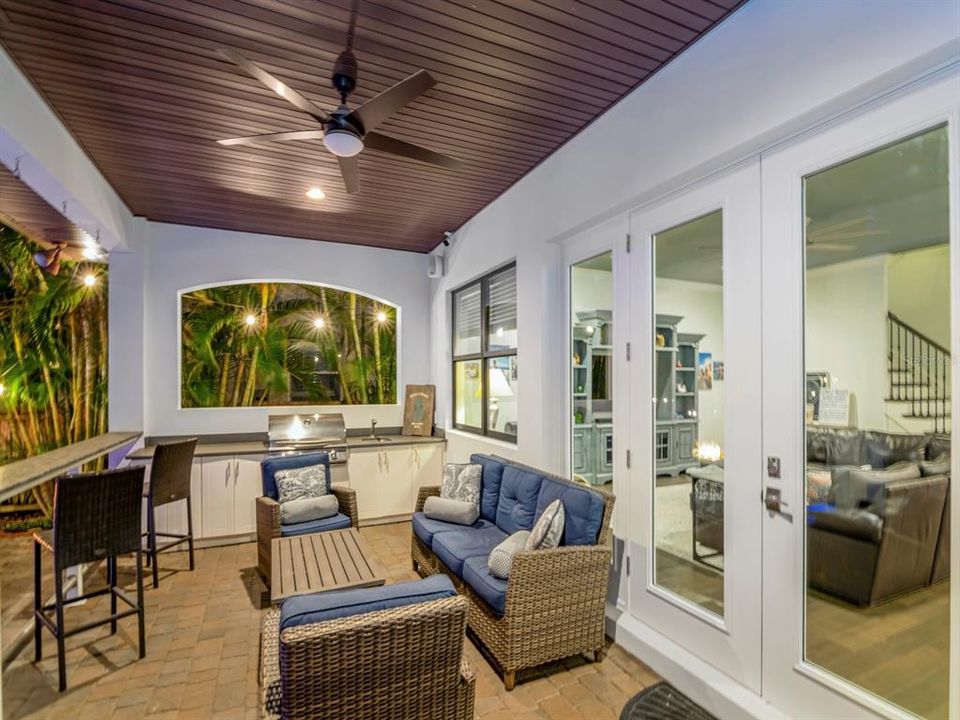 Activo con contrato: $2,595,000 (5 camas, 4 baños, 4308 Pies cuadrados)