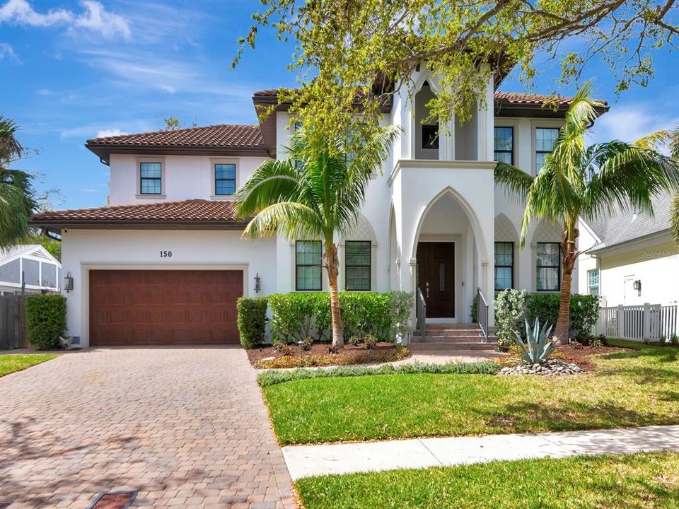 Activo con contrato: $2,595,000 (5 camas, 4 baños, 4308 Pies cuadrados)
